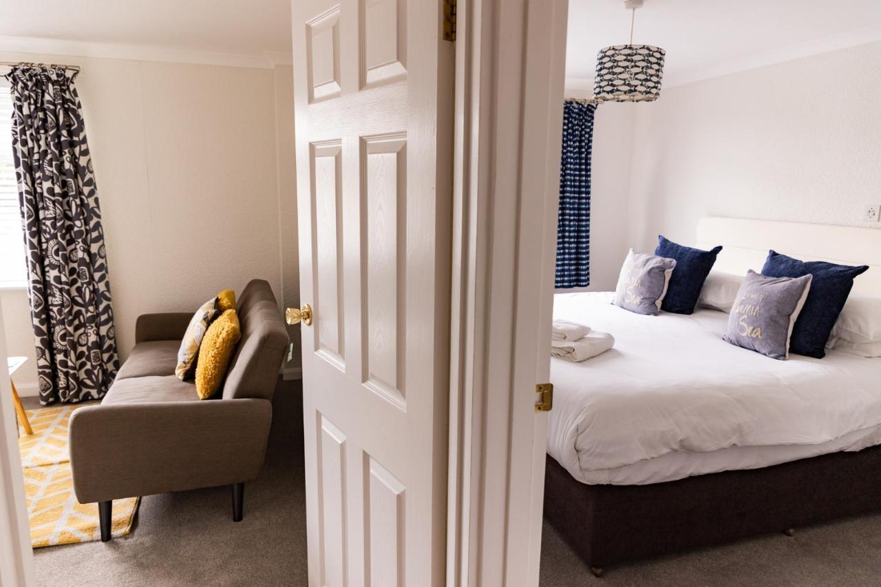 1 Chatsworth Riverscape Apartments - Riverview Apartment In Great Location With Free Parking Overlooking The Gannel Just A Short Walk From Newquays Incredible Beaches And Local Amenities Newquay  Ngoại thất bức ảnh